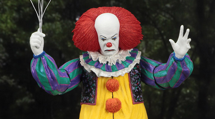 ToyLand: Creep Yourself Out with this Classic Pennywise Fig - Bell of ...